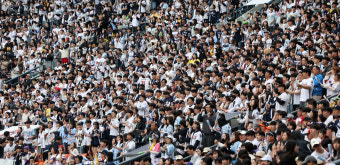 어린이날 연휴 맞은 KBO리그, 역대 최소경기 300만 관중 돌파… 2년 연속 ‘천만관중’ 쾌속질주