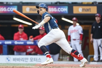 손아섭, 왼쪽 내전근 통증으로 1군 말소… 빠르게 데이비슨 콜업한 이호준 감독 “장기적으로 봤다, 선수 보호차원”