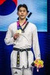 강상현, 세계태권도선수권 2연패… ‘파리올림픽 챔피언’ 김유진은 은메달