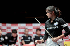 ‘女 에이스’ 김가영-스롱 앞세운 하나카드-우리금융캐피탈, 4R 2연패 뚫고 나란히 첫 승… SK렌터카·휴온스는 3연승