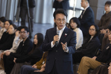 넥슨·CJ ENM·하이브 찾은 김민석 총리…현장서 밝힌 K-콘텐츠 지원 방향은 [SW이슈]