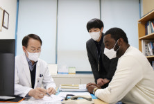 지역병원 신뢰, 국경을 넘었다… 부산성모병원 찾는 외국인 환자들