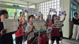 친구 손잡고 “대~한민국” 월드컵이 교실에 남긴 특별한 추억…‘황인범 모교’ 대전문화초도 들썩