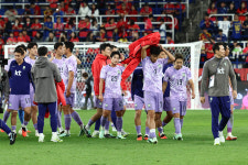 “다 같이 싸우는 느낌 들지 않는다”… 김민재, 답답한 경기력에 작심 발언