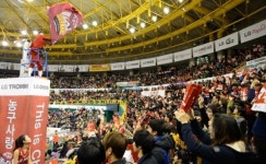 LG 김진 감독, “공동 1위 원동력은 관중”