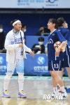 [포토] 김한별 '코트 위에 예비신부네'