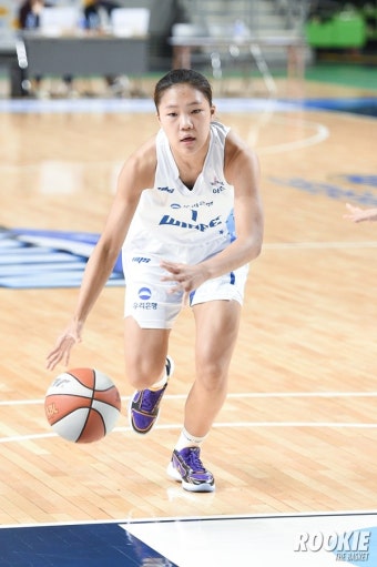 '23P-15R 커리어하이' 우리은행 박지현 
