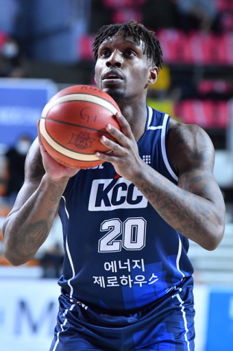 라건아 