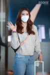 박지수 배웅에 나선 김완수 감독, 건강히 잘 마치고 오길