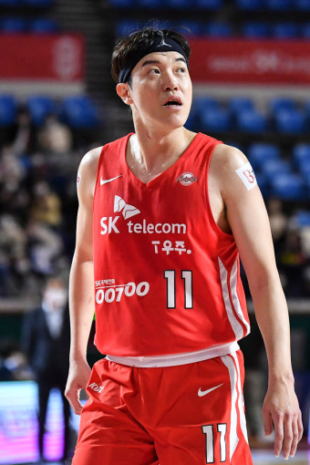 '샤프 슈터' SK 허일영, KBL 500경기 출장…통산 45호