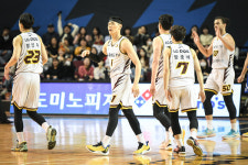 이재도의 승부처 지배 LG, 삼성에 역전승... KGC와 1경기 차