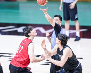 2002년생 장신 유망주 신주영 펄펄... 가스공사, 정관장에 연습경기서 승리