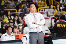 22-1 Run에 단장도 덩실~ 완벽한 2쿼터 보낸 LG, 막판까지 흐름 이어갈까