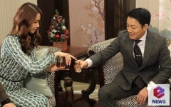 [포토] 윤아, 총리님 한잔 받으세요~