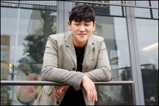 [e스타톡] 강홍석 김비서, 많은 작품할 원동력됐다①