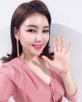 미스트롯 송가인, 차량 반파 교통사고 목·허리 통증 호소, 정밀검사 진행중