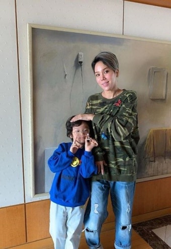'아빠 판박이네'...'강원래' 김송, 폭풍성장 아들과 근황[SNS]