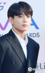 방탄소년단 정국, 교통사고로 입건...경찰 조사중