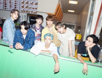 방탄소년단, '다이너마이트' 연이은 신기록! 스포티파이 연속 최상위권