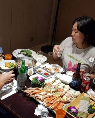 쓰레기 음식 준 정주리 남편? 웃자고 올린 피드에 비난 폭주→삭제→대게사진 공개(종합) | 포토뉴스