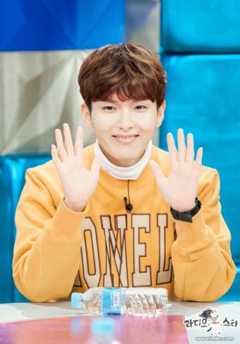 <라디오스타> '미모가 아까워!' 려욱, 본격 외모 파괴 개인기는?