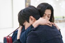 <푸른 바다의 전설> 전지현, 오열하는 이민호에 진한 포옹