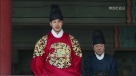 [역적: 백성을 훔친 도적 리뷰] “지당하십니다!” 김지석을 뒷배로 삼으려는 윤균상의 계획!