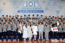 [포토] <프로듀스101 시즌2> 전 출연자 화면이 빌 틈이 없네