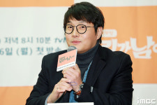 우리가 남이가 이근찬 PD 방탄소년단의 팔도강산 노래를 듣고 기획하게 된 프로그램