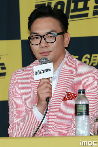 '라이프 온 마스' 이정효 감독, '또 타임슬립물?', '또 1988년?' 반응에 답하다