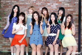 [人스타] 이제 막 데뷔한 8인조 걸그룹 '네이처'의 기분 좋은 인터뷰