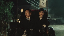 미스터 션샤인 이병헌-김태리, 궁금증 자아내는 인력거 투샷 공개