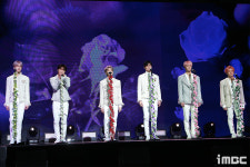 아스트로 12시간, 비 오는 날 듣기 좋은 노래 1위