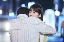 ‘경우의 수’ 옹성우, 드디어 신예은♥ 각성… 와락 포옹 ‘설렘↑’