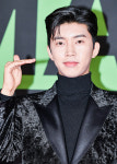 [포토] 임영웅, 건행! 2022 건강하고 행복하세요~!