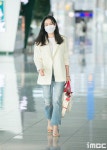 [움짤] 현빈손예진…사랑의 '신혼여행' 출국 현장