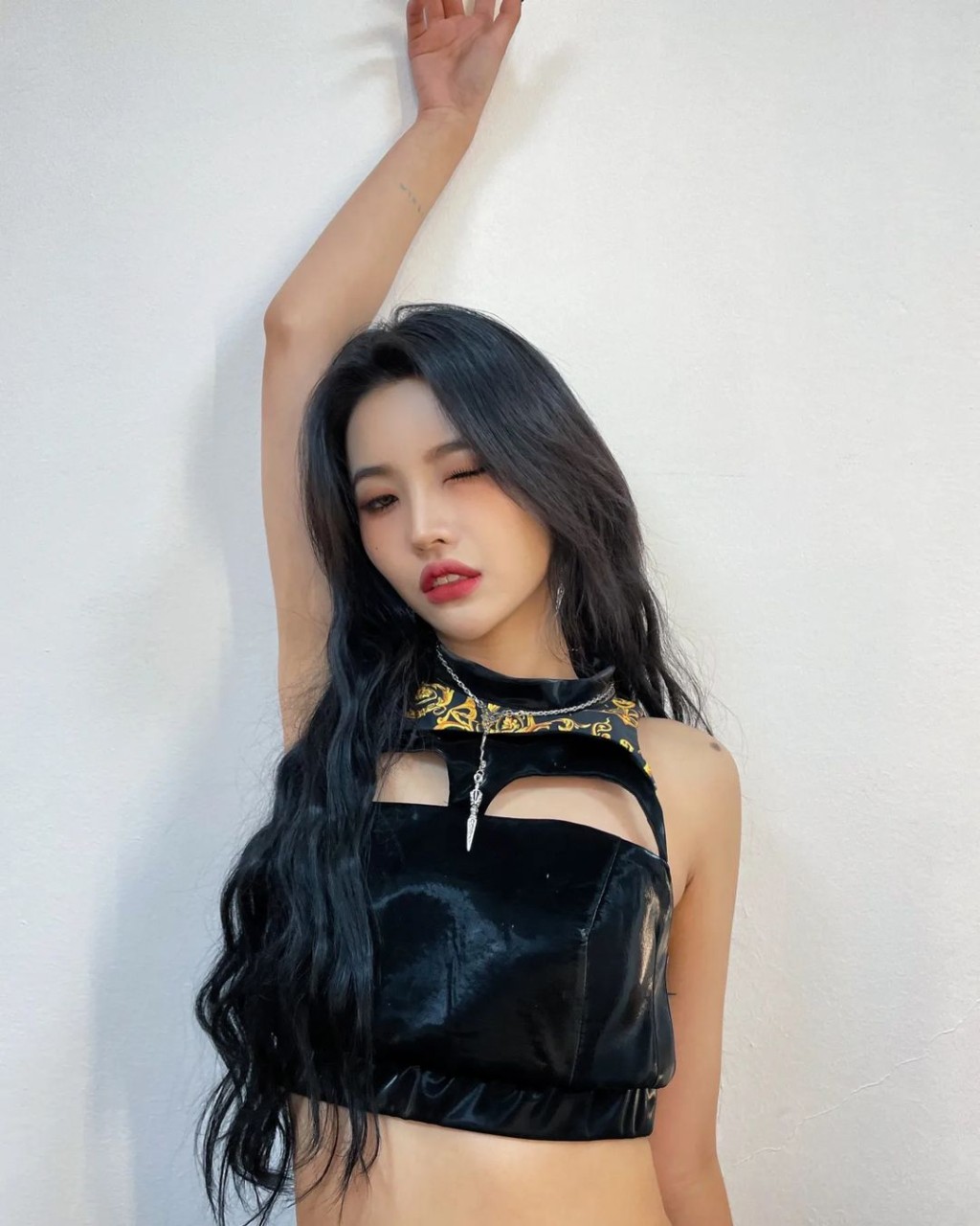 (여자)아이들 전소연, 할머니의 떠남에 후회의 눈물 옆을 제대로 챙겨주지 못해 미안하다