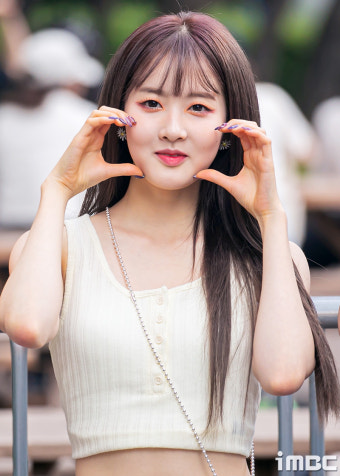 [포토] 스테이씨 시은, '모찌 미모' 난리나~