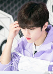 [움짤] 김우석, 반전 슈가미 (아육대 B하인드)