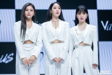 [포토] 비비지 엄지-신비-은하, '풀 업' 미모