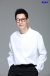 지석진,  M.O.M컴백 앞두고 중년美 비주얼 NEW 프로필 공개
