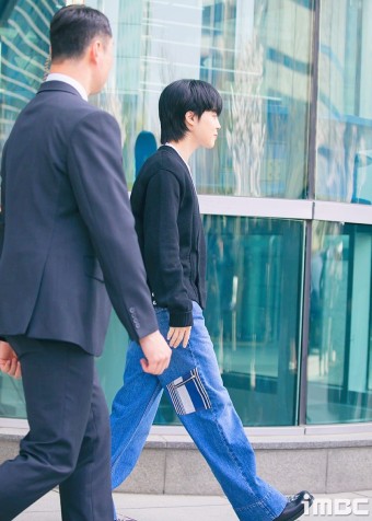 [움짤] BTS 지민, 어느 '봄날'의 박지민