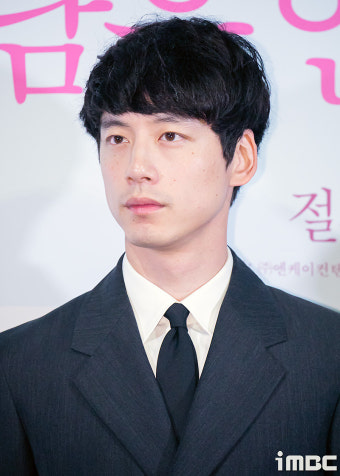 [포토] 사카구치 켄타로, '남은 인생 10년'으로 인사드려요