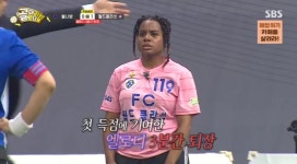 ‘월클’ 엘로디, 선제골→퇴장 충격! 이영표 “단독 찬스 방해한 것” (골 때리는 그녀들)