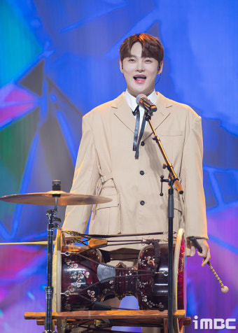 [움짤] 박서진, 즐겨라! 장구 트롯챔피언