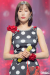 [포토] 별사랑, 립스틱 짙게 바르고