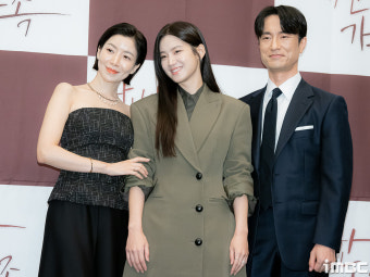 [포토] 윤세아-박주현-김병철, '완벽한 가족'
