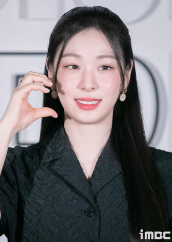 [움짤] 김연아, 고우림과 '웃참실패' 할 이불킥 현장