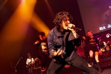 빅뱅 대성, 6년만의 일본 투어 여전한 인기