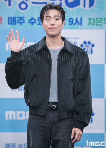[포토] 이현우, 꽃미남 한국사 선생님